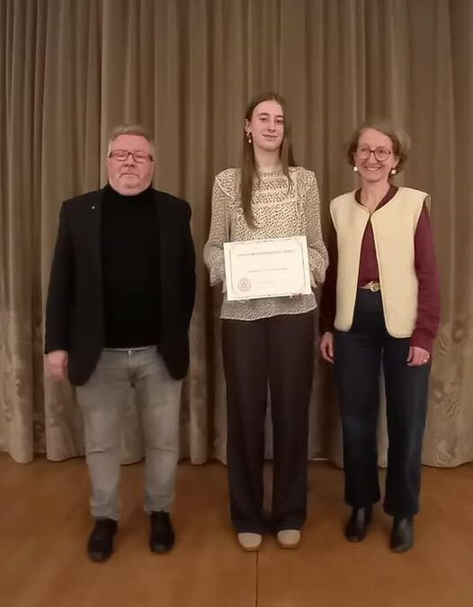 Yéva remporte le quart de finale du concours d&rsquo;éloquence du Rotary Club